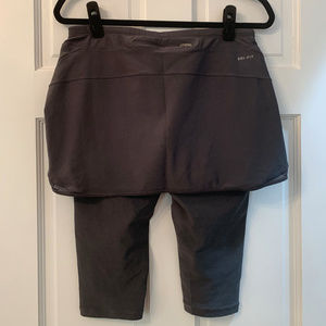 Nike Dri-Fit Women's Workout Capri Skort